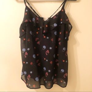 3/$20 Floral Top NWOT